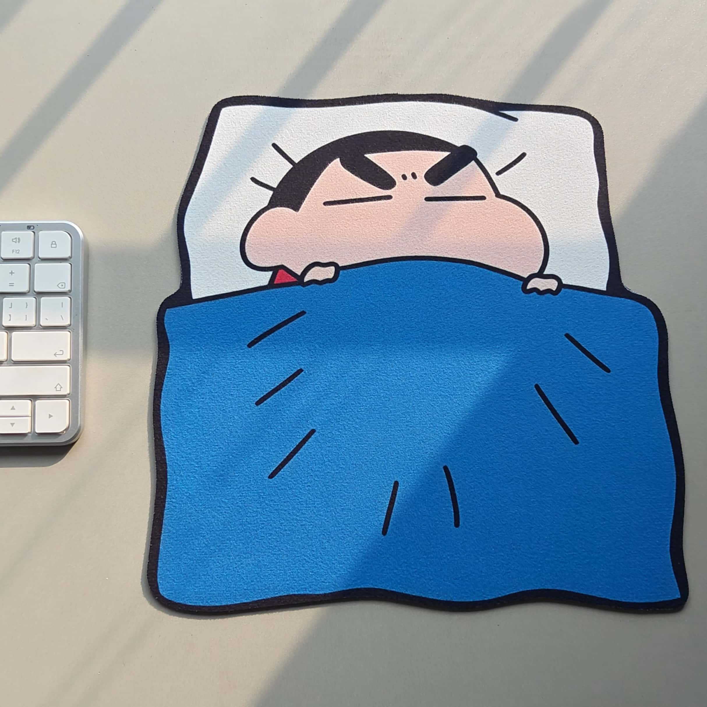 Desk Setup Cozy - PENJUALAN PANAS Alas Mouse Crayon Shinchan