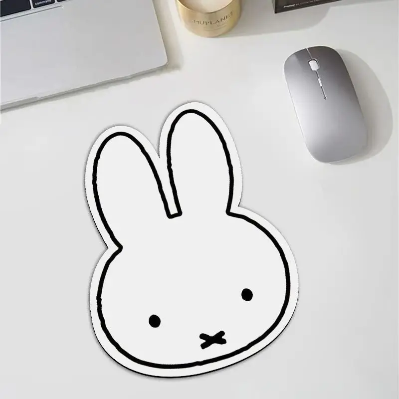 Alas Mouse Bentuk Kelinci Miff - Desk Setup Cozy ulasan dan harga