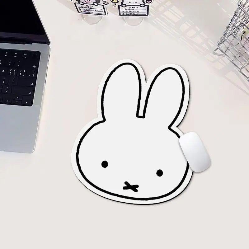 Alas Mouse Bentuk Kelinci Miff - Desk Setup Cozy ulasan dan harga